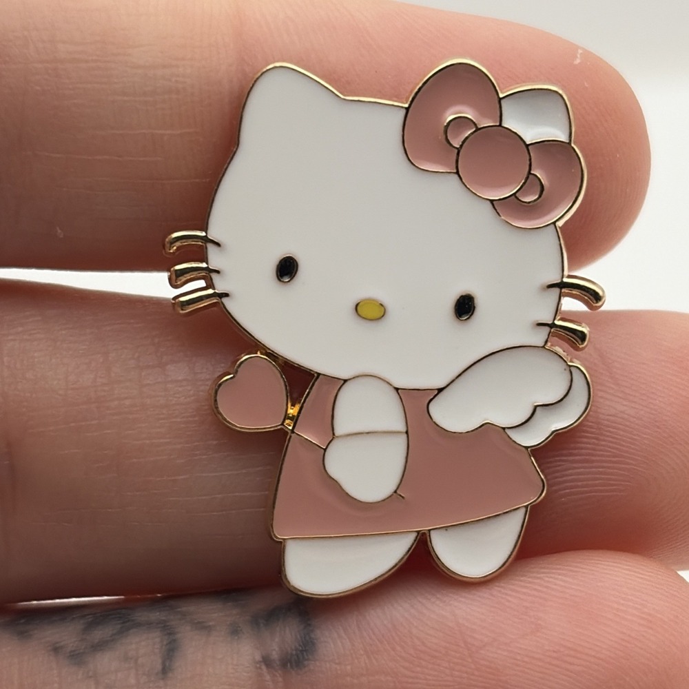 Sanrio Hello Kitty Angel Wings Heart Wand Cute Cartoon‎ Lapel Hat Pin